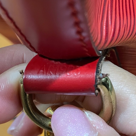 Louis Vuitton Petit Noe Epi Red - Picture 3 of 16